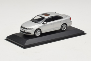 Volkswagen Jetta Mk6 Argento Minichamps 1:43 JETTA002 Pressofusione — immagine 2 di 4