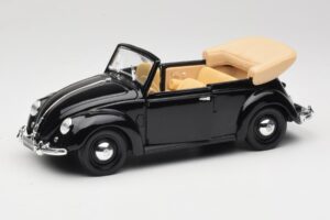 Volkswagen Maggiolino Cabriolet Nero Maisto 1:18 37800-M6 Pressofusione