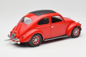 Volkswagen Maggiolino Rosso Solido 1:18 8306 Pressofusione — immagine 3 di 8