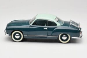 Volkswagen Karmann Ghia Blu Solido 1:18 8061 Pressofusione — immagine 4 di 8