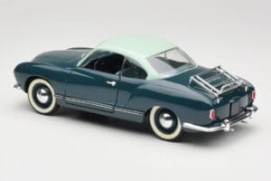 Volkswagen Karmann Ghia Blu Solido 1:18 8061 Pressofusione — immagine 7 di 8