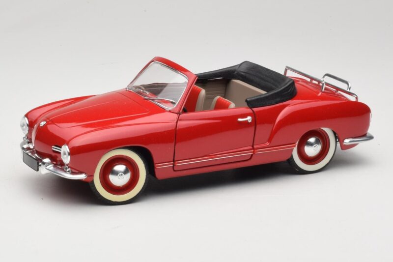 Volkswagen Karmann Ghia Cabriolet Rosso Solido 1:18 8058 Pressofusione
