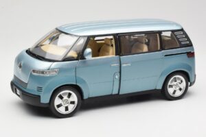 Volkswagen Microbus Concept Verde Chiaro Revell 1:18 08444 Pressofusione