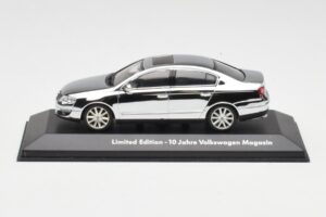 Volkswagen Passat B6 Chrome Silver 10 Years Volkswagen Magazine Minichamps 1:43 PASSAT004 Pressofusione