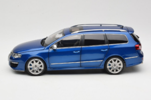 Volkswagen Passat B6 R36 Variant Blu NZG 1:18 KF044 Pressofusione — immagine 5 di 9