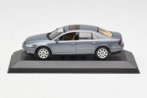 Volkswagen Phaeton 3D Grigio Minichamps 1:43 3D0099300GPR7Q Pressofusione
