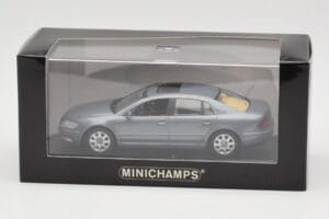 Volkswagen Phaeton Light Blue Metallic Minichamps 1:43 VW002 Pressofusione — immagine 4 di 4