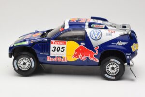 Volkswagen Race Touareg #305 Volkswagen Motorsport M. Miller / R. Pitchford Dakar Rally 2009 Norev 1:18 188466 Pressofusione — immagine 4 di 7