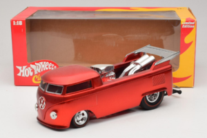 Volkswagen T1 Truck Rosso Hot Wheels 1:18 J2895 Pressofusione — immagine 8 di 8