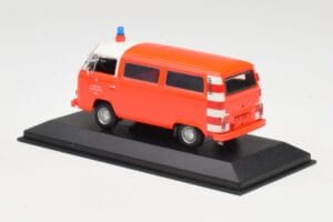 Volkswagen T2 Bus Vigili del Fuoco Frankfurt Paraurti Rossi Minichamps 1:43 400053091-V1 Pressofusione — immagine 3 di 4