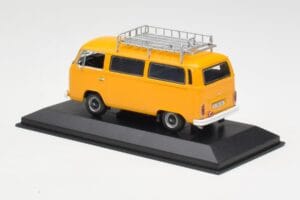 Volkswagen T2 Bus Giallo Minichamps 1:43 400053002 Pressofusione — immagine 3 di 4