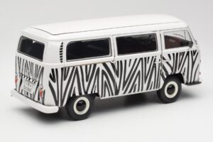 Volkswagen T2a Bus Safari Schuco 1:18 00191 Pressofusione — immagine 3 di 8