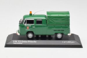 Volkswagen T2b Double Cab Flatbed Stadt Solberg Minichamps 1:43 400053261 Pressofusione