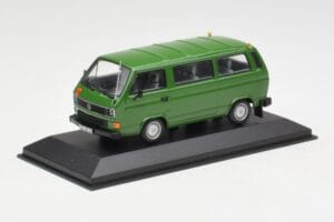 Volkswagen T3 Bus Verde Minichamps 1:43 400055000 Pressofusione — immagine 2 di 4