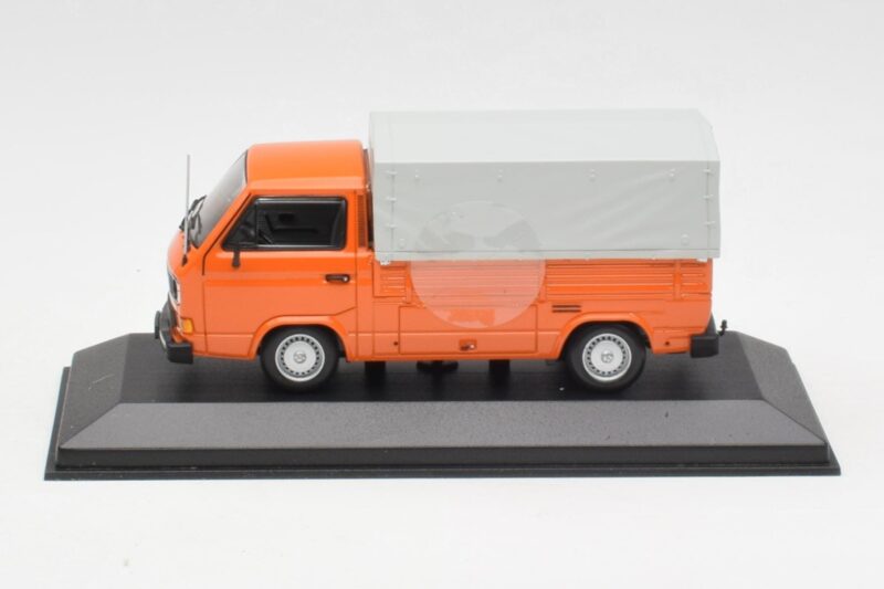 Volkswagen T3 Flatbed Arancione Minichamps 1:43 400055200 Pressofusione