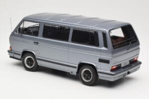 Volkswagen T3 Porsche B32 Minibus Blu KK-Scale 1:18 KKDC180221 Pressofusione — immagine 5 di 6