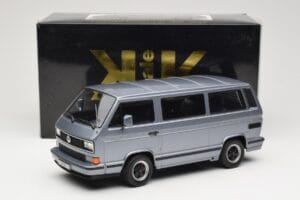 Volkswagen T3 Porsche B32 Minibus Blu KK-Scale 1:18 KKDC180221 Pressofusione — immagine 6 di 6