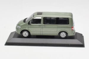 Volkswagen T5 Bus Fresco Green Minichamps 1:43 T5001-B Pressofusione