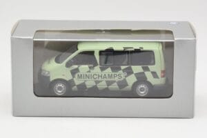Volkswagen T5 Bus Verde Minichamps 1:43 T5002 Pressofusione — immagine 4 di 4