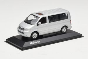 Volkswagen T5 Bus Argento Minichamps 1:43 T5003 Pressofusione — immagine 2 di 4