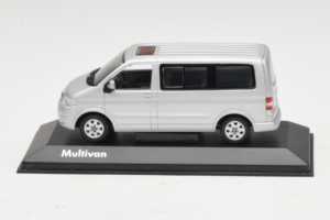 Volkswagen T5 Bus Argento Minichamps 1:43 T5003 Pressofusione