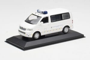 Volkswagen T5 Multivan Bundeswehr Medico d'Emergenza Prototipo Minichamps 1:43 400052291-P1 Pressofusione — immagine 2 di 4