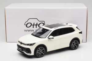 Volkswagen Tiguan R-Line Oryx White Pearl Otto 1:18 OT1219 Resina — immagine 6 di 6