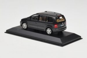 Volkswagen Touran 1T Verde Scuro Minichamps 1:43 400052101 Pressofusione — immagine 3 di 4