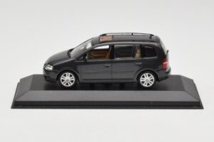 Volkswagen Touran 1T Verde Scuro Minichamps 1:43 400052101 Pressofusione
