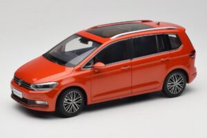 Volkswagen Touran 5T Arancione Paudi Model 1:18 ZVE000003ORA Pressofusione