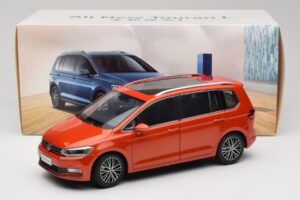 Volkswagen Touran 5T Arancione Paudi Model 1:18 ZVE000003ORA Pressofusione — immagine 8 di 8