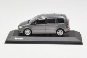 Volkswagen Touran Sport Platinum Grey Minichamps 1:43 TOURAN003 Pressofusione