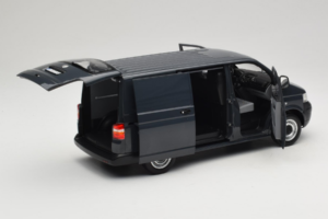 Volkswagen Transporter T5 Grigio Norev 1:18 188616 Pressofusione — immagine 2 di 8