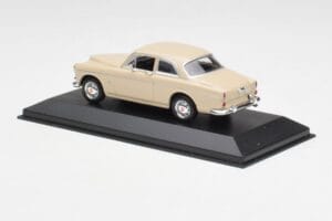 Volvo 121 Amazon Beige Minichamps 1:43 940171002 Pressofusione — immagine 3 di 4