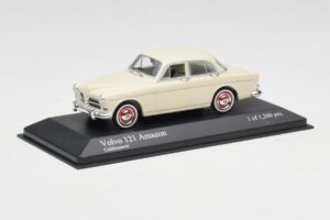 Volvo 121 Amazon Bianco Minichamps 1:43 430171040 Pressofusione — immagine 2 di 4