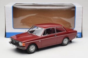 Volvo 142 Rosso Scuro MCG 1:18 MCG18443 Pressofusione — immagine 6 di 6