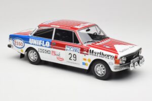 Volvo 142 #29 M. Alen / I. Kivimaki Rally 1000 Lakes 1973 MCG 1:18 MCG18528R Pressofusione — immagine 4 di 6