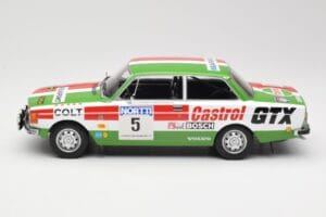 Volvo 142 #5 H. Mikkola / E. Rautanen Rally 1000 Lakes 1973 MCG 1:18 MCG18529R Pressofusione — immagine 3 di 6