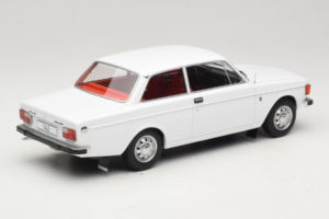 Volvo 142 Bianco MCG 1:18 MCG18445 Pressofusione — immagine 2 di 6