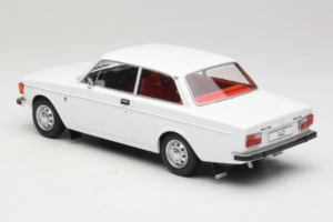 Volvo 142 Bianco MCG 1:18 MCG18445 Pressofusione — immagine 5 di 6