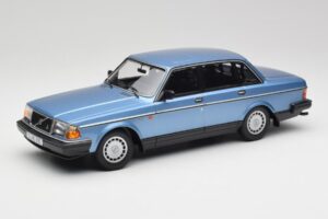 Volvo 240 GL Blu Metallizzato Minichamps 1:18 155171404 Pressofusione
