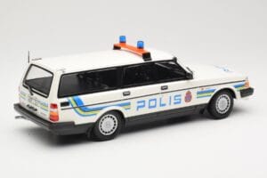 Volvo 240 GL Familiare Polis Sweden Minichamps 1:18 155171480 Pressofusione — immagine 2 di 6
