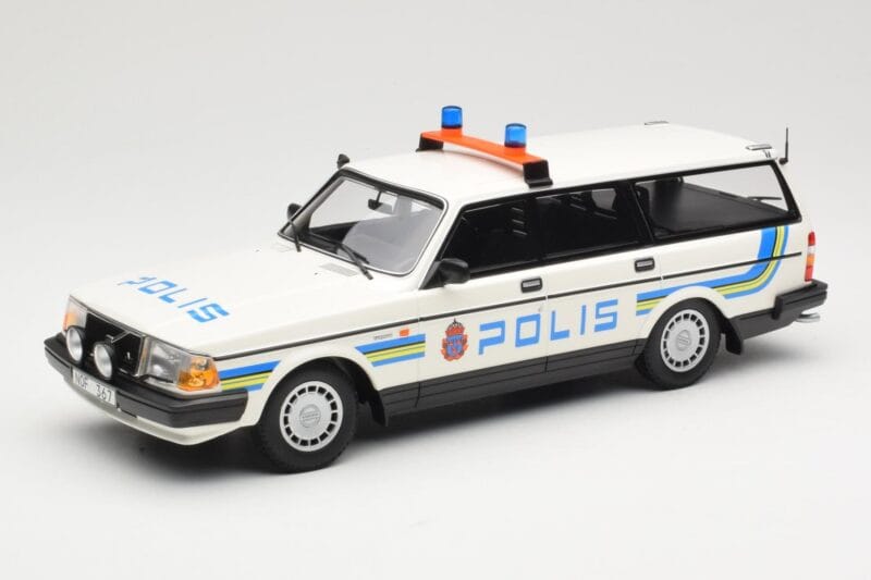 Volvo 240 GL Familiare Polis Sweden Minichamps 1:18 155171480 Pressofusione