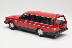 Volvo 240 GL Familiare Rosso Minichamps 1:18 155171411 Pressofusione — immagine 5 di 6