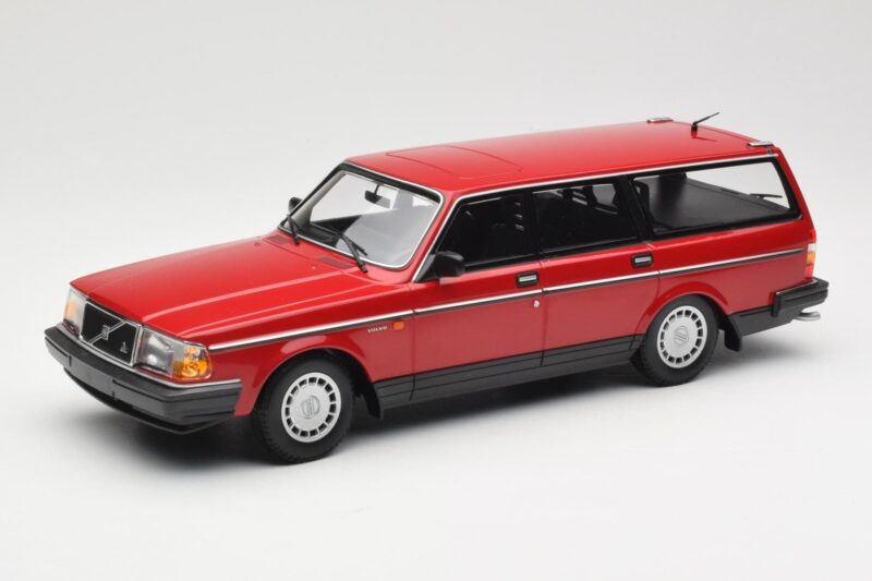 Volvo 240 GL Familiare Rosso Minichamps 1:18 155171411 Pressofusione