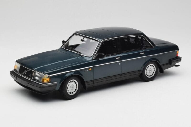 Volvo 240 GL Petrol Metallic Minichamps 1:18 155171407 Pressofusione
