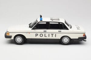 Volvo 240 GL Politi Denmark Minichamps 1:18 155171495 Pressofusione — immagine 3 di 6