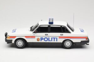 Volvo 240 GL Politi Norway Minichamps 1:18 155171491 Pressofusione — immagine 3 di 6