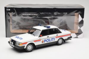 Volvo 240 GL Politi Norway Minichamps 1:18 155171491 Pressofusione — immagine 6 di 6