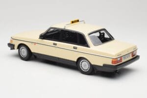Volvo 240 GL Taxi Minichamps 1:18 155171494 Pressofusione — immagine 5 di 6